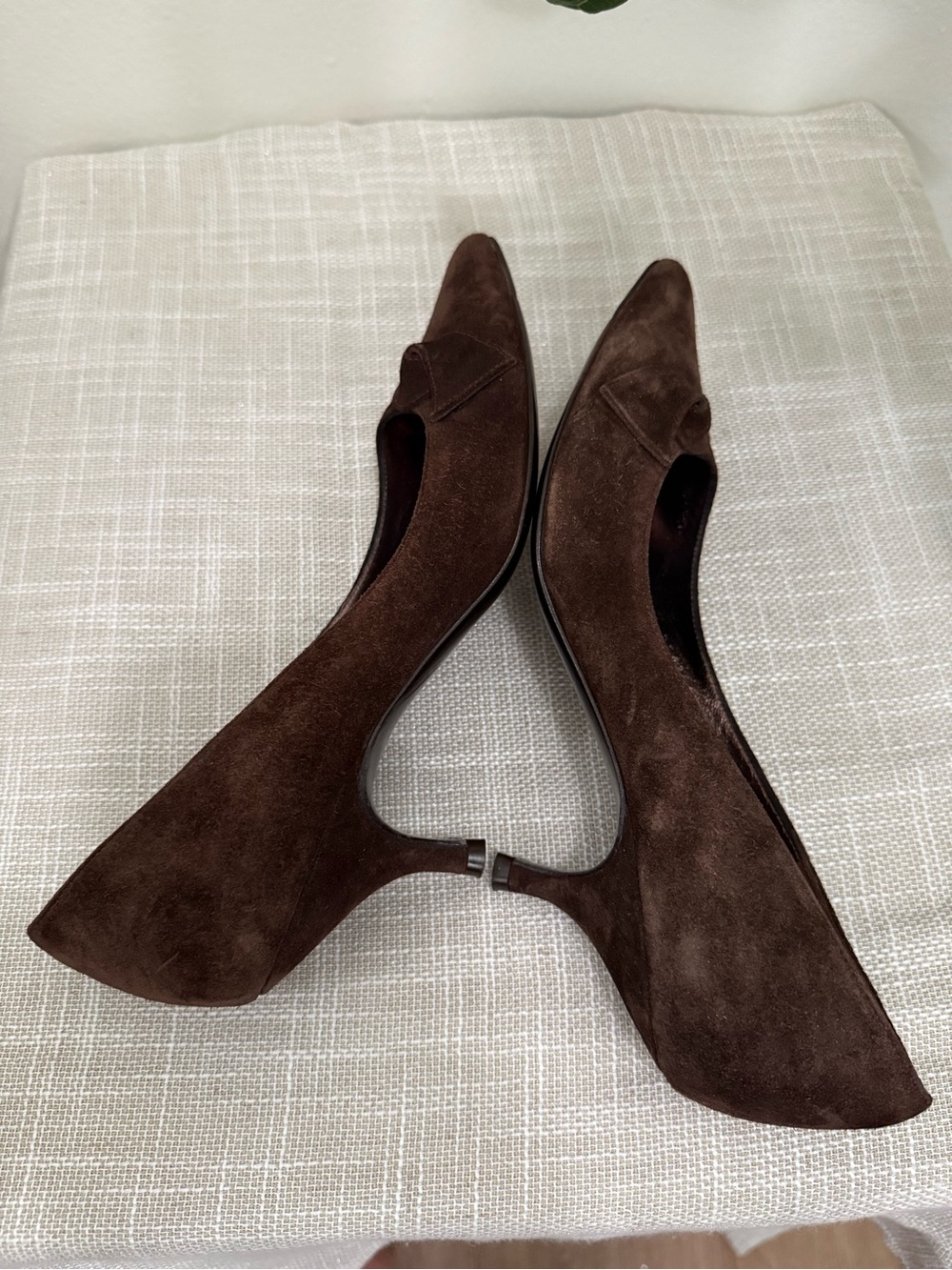 Salvatore Ferragamo Suede Leather Kitten Heel Y2K 90s - Picture 5 of 6